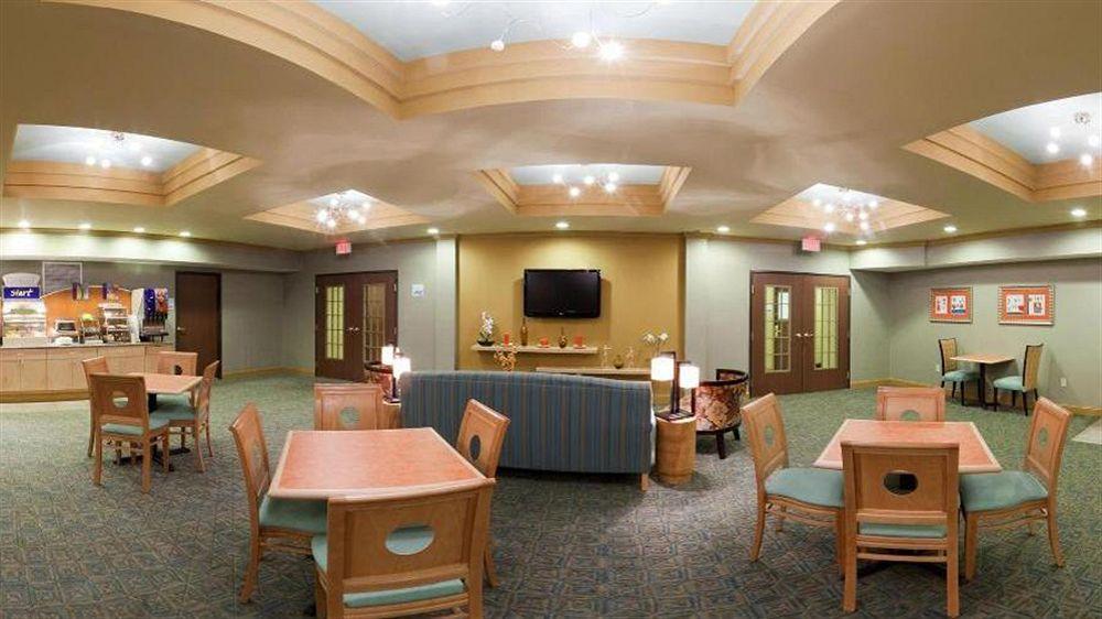 Holiday Inn Express Hotel & Suites Thornburg-S. Fredericksburg By Ihg Exterior foto