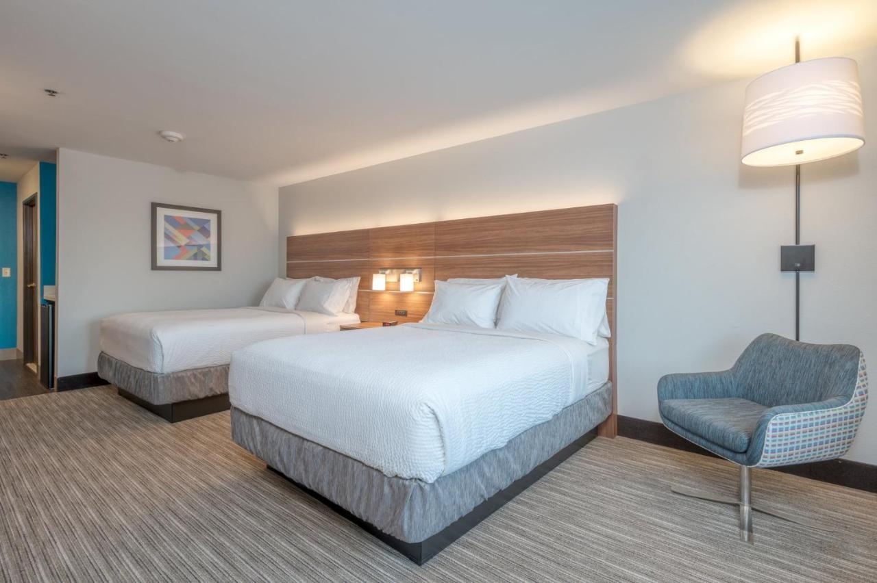 Holiday Inn Express Hotel & Suites Thornburg-S. Fredericksburg By Ihg Exterior foto