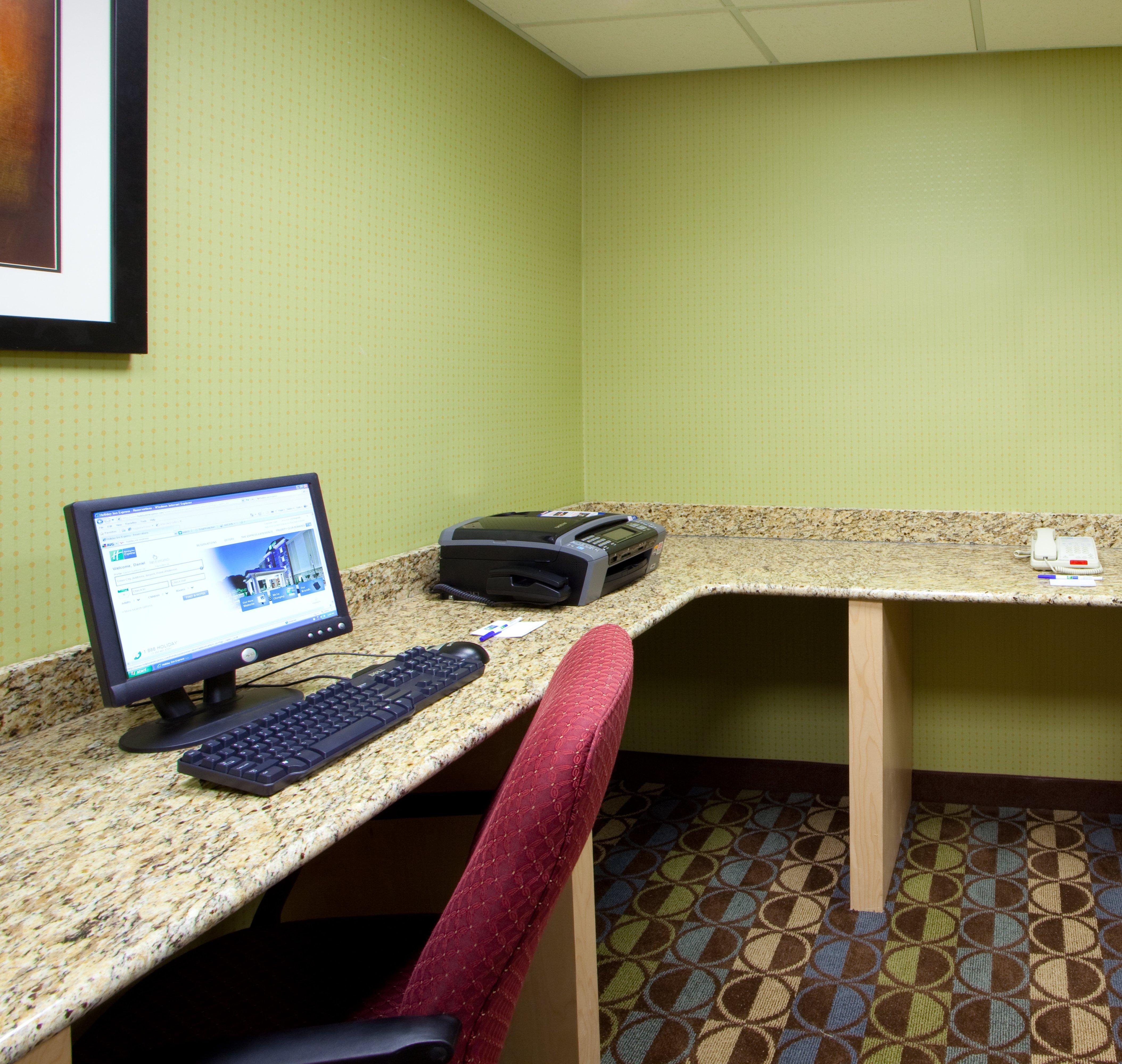 Holiday Inn Express Hotel & Suites Thornburg-S. Fredericksburg By Ihg Exterior foto